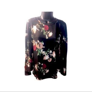 Vince Camuto|| floral blouse top